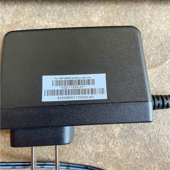 WORKING - NETGEAR 4-Stream AX1800 WiFi 6 Router (RAX20-100NAS) - Picture 10 of 16